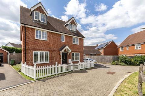 5 bedroom detached house for sale, Peach Road, HORLEY, Surrey, RH6