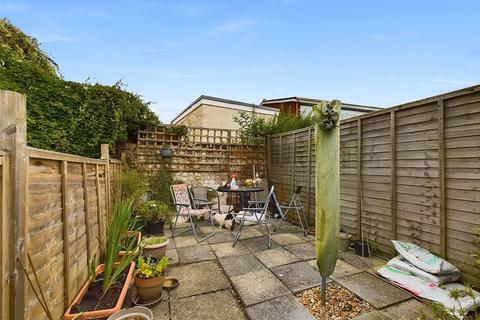 2 bedroom terraced house for sale, Kings Barton Street, Gloucester, Gloucestershire, GL1