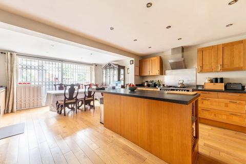 4 bedroom house for sale, Melville Avenue, Perivale, Greenford, UB6