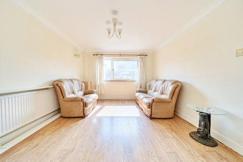 3 bedroom terraced house for sale, Queen Annes Gate, Bexleyheath, Kent