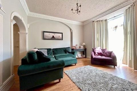 4 bedroom terraced house for sale, Waldron Street, Durham, DL14