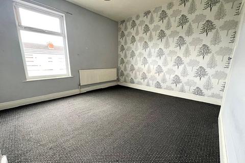 2 bedroom terraced house to rent, Haycroft Street, Grimsby, DN31