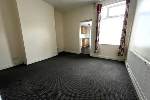 2 bedroom terraced house to rent, Haycroft Street, Grimsby, DN31