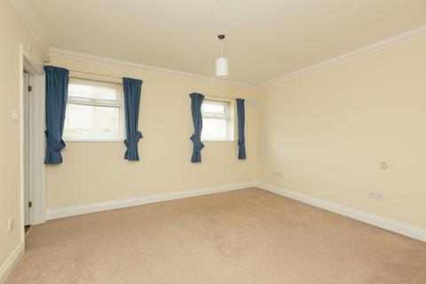 2 bedroom ground floor flat for sale, Royal Esplanade, Greenside House, CT9