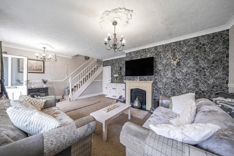 3 bedroom end of terrace house for sale, Grosvenor Drive, Loughton, Essex