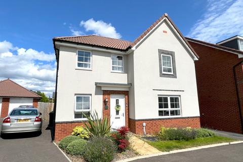 4 bedroom detached house for sale, Eagle Crescent, Newent