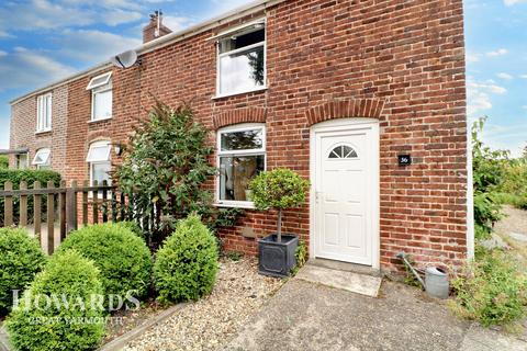 2 bedroom end of terrace house for sale, Common Road, Hemsby