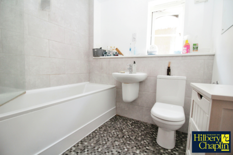 1 bedroom apartment for sale, Seymer Road, Romford, Essex, RM1