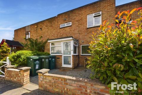 63 Falcon Drive, Stanwell, Staines, TW19 7EX