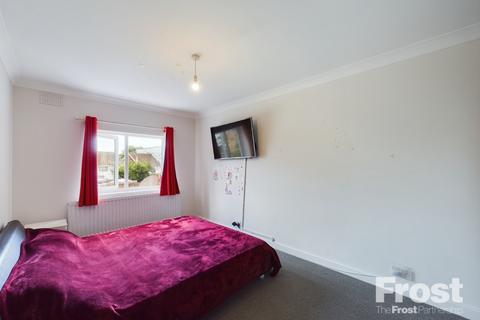 63 Falcon Drive, Stanwell, Staines, TW19 7EX
