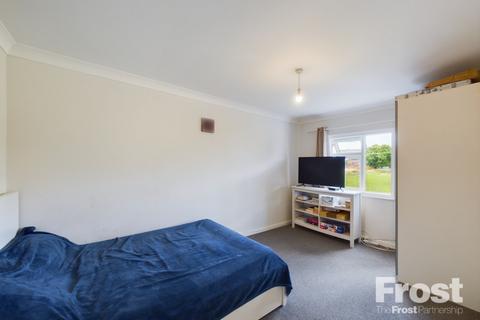 63 Falcon Drive, Stanwell, Staines, TW19 7EX