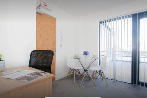 Studio to rent, Bracken House, 44-58 Charles Street, Manchester, Lancashire, M1