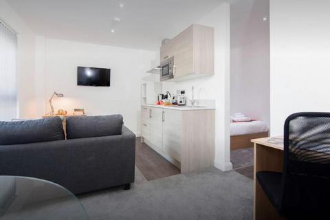 Studio to rent, Bracken House, 44-58 Charles Street, Manchester, Lancashire, M1