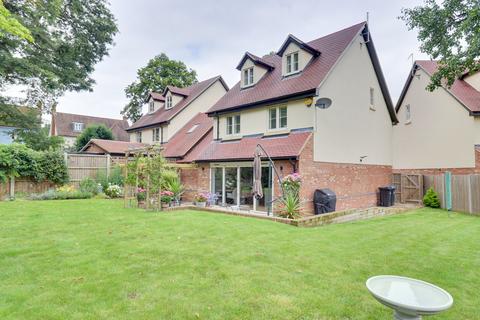 7 Deerbrook Place, Harlow, CM17 0SW