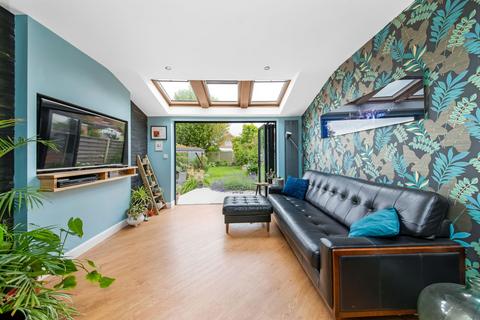 21 Grenobank Road, Grenoside, Sheffield, S35 8NW