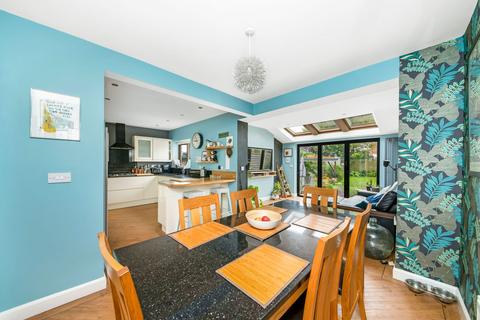 21 Grenobank Road, Grenoside, Sheffield, S35 8NW
