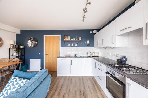 Flat 6, 22 Anderson Place, Edinburgh, EH6 5FR