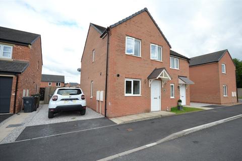 3 bedroom semi-detached house for sale, Banks Mews, Mirfield, West Yorkshire, WF14