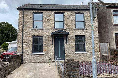 4 bedroom detached house for sale, Henfaes Road, Tonna, Neath, Neath Port Talbot.