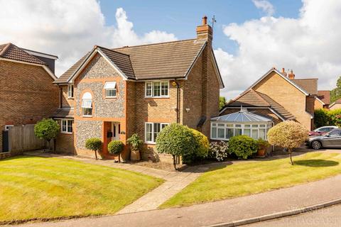 4 bedroom detached house for sale, Richmond Way, East Grinstead RH19