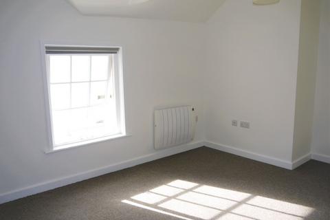 2 bedroom flat to rent, Mowsley Road, Lutterworth LE17