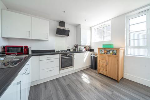 1 bedroom flat for sale, Slough,  Berkshire,  SL1