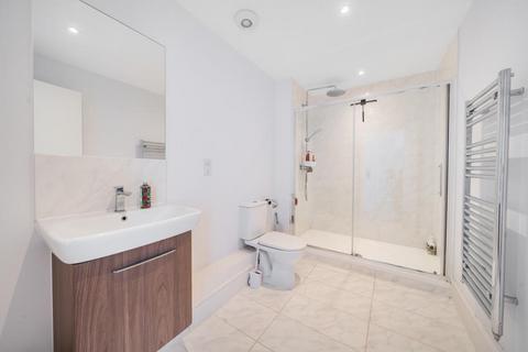 1 bedroom flat for sale, Slough,  Berkshire,  SL1