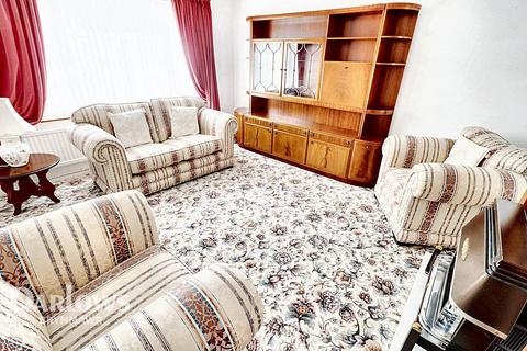 6 Birch Grove, Brynmawr, Ebbw Vale, NP23 4TD