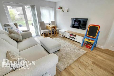 2 bedroom detached house to rent, Birkdale Close, St Mellons