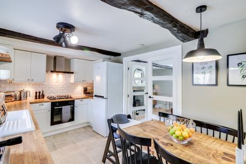 22 Carrbottom Road, Greengates, Bradford, BD10 0BB