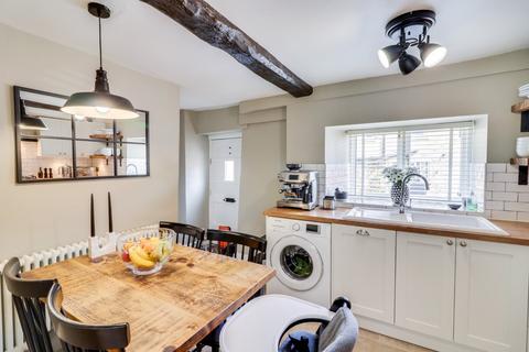 22 Carrbottom Road, Greengates, Bradford, BD10 0BB