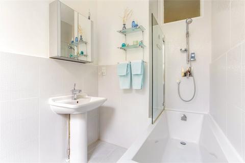 Flat 4, 20 Frithwood Avenue, Northwood, HA6 3LX