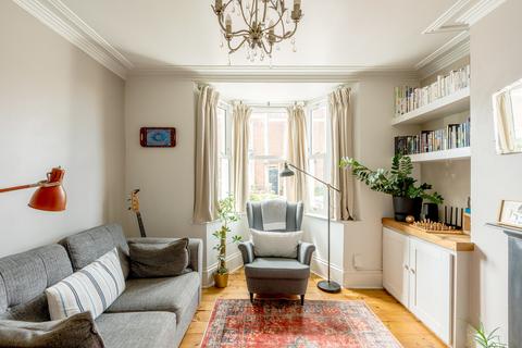 28 Balmain Street, Bristol, BS4 3BX