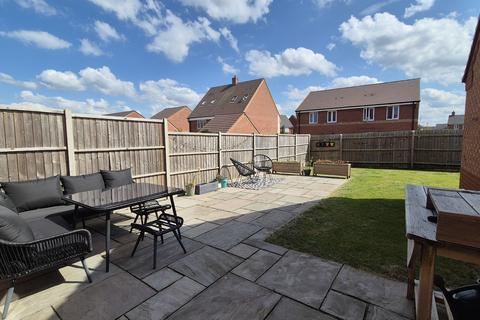 3 bedroom detached house for sale, Spitfire Road, Southam, CV47