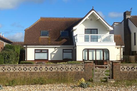 4 bedroom detached house for sale, Pebble Road, Pevensey Bay, Pevensey, BN24