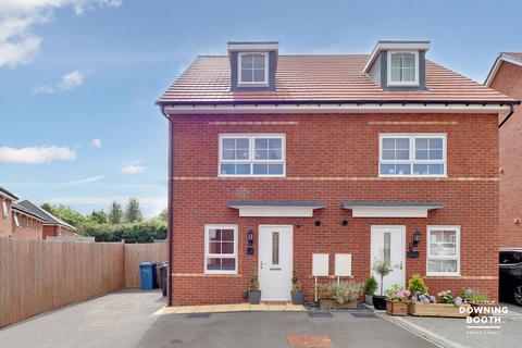 3 bedroom semi-detached house for sale, Wentworth Close, Tamworth B78