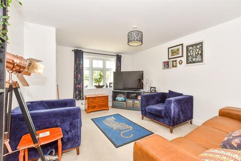 3 bedroom end of terrace house for sale, George Smith Close, Staplehurst, Kent