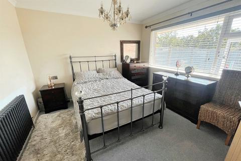 2 bedroom semi-detached bungalow for sale, Northmoor