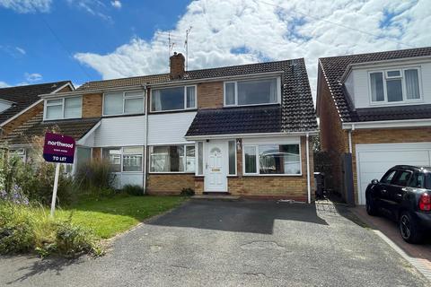 3 bedroom semi-detached house to rent, Constance Road, Worcester WR3