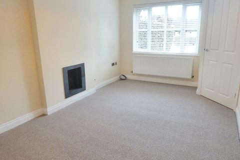 2 bedroom terraced house to rent, Cumberford Close