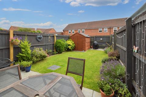 2 bedroom end of terrace house for sale, Windsor Court, Bourne, PE10