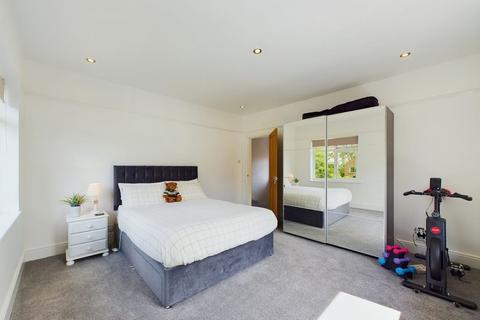 34 Eskdaleside, Sleights, Whitby, YO22 5EP