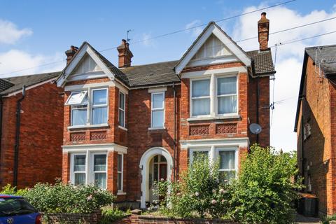 1 bedroom flat for sale, Merton Road, Bedford MK40