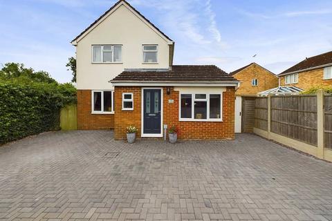 3 bedroom detached house for sale, Stoneleigh Close, Worcester, Worcestershire, WR5