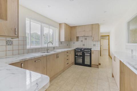 2 bedroom bungalow for sale, Kilkenny, Andoversford, Cheltenham