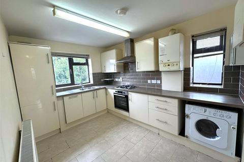 4 bedroom detached house to rent, Westlands Close, Hayes, Greater London, UB3