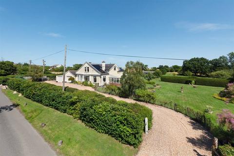 4 bedroom detached house for sale, Golden Hill, Whitstable