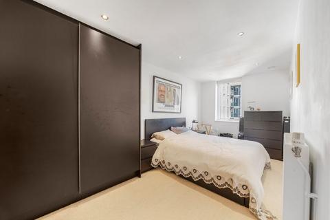 2 bedroom apartment to rent, New Capital Quay,   SE10