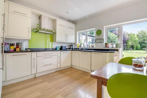 12 Fermoy Road, Southend-on-sea, SS1 3HA