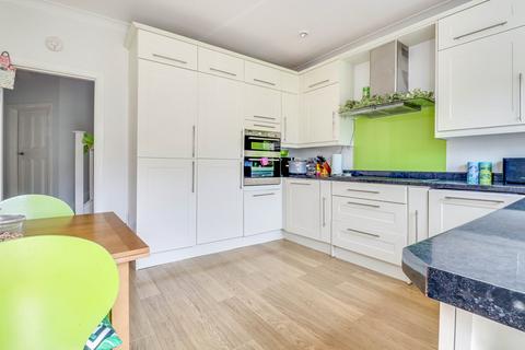 12 Fermoy Road, Southend-on-sea, SS1 3HA